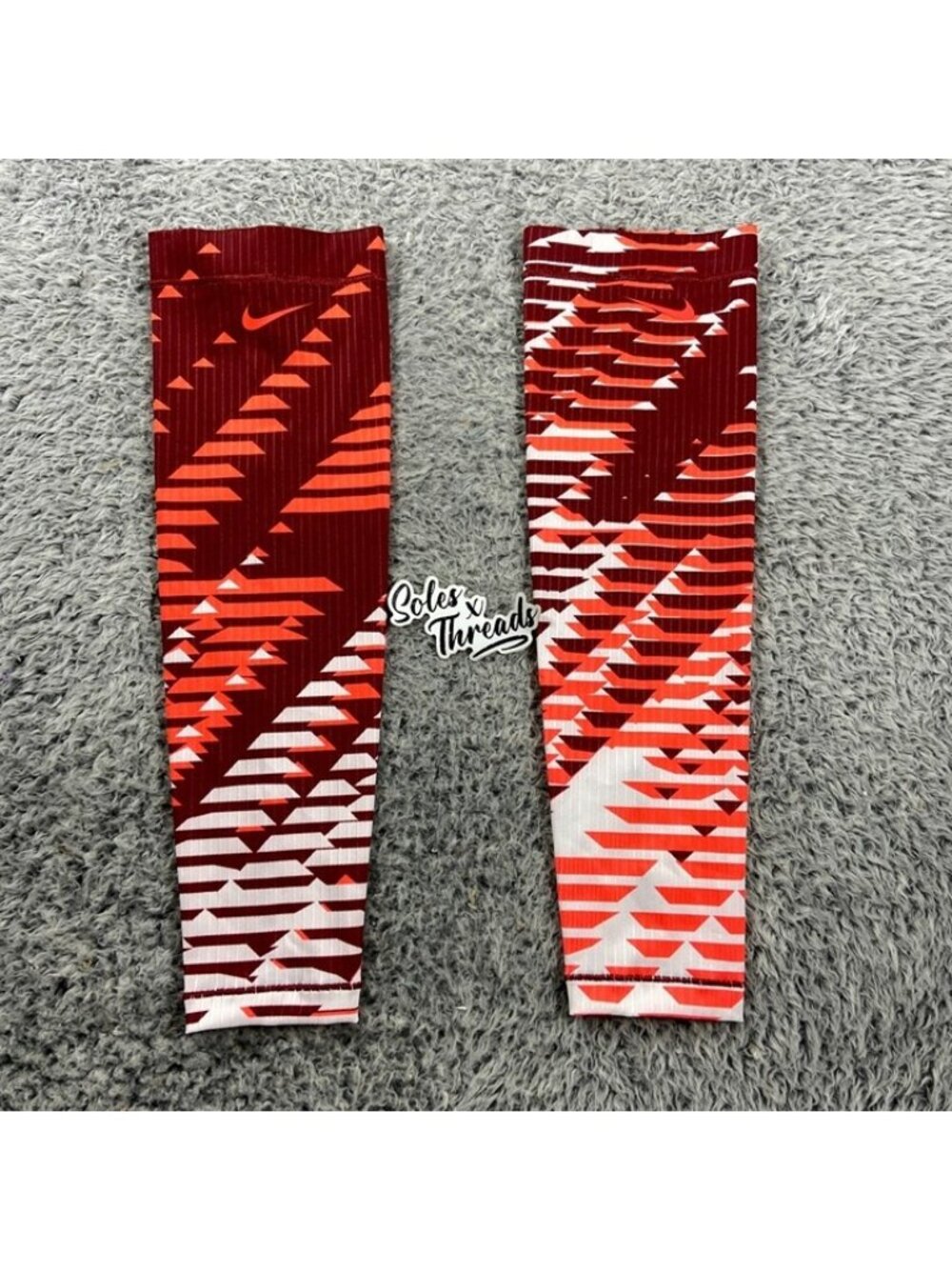 Nike Pro Elite Bowerman Track Club Arm Sleeves Size Small Women Red IB1376-100